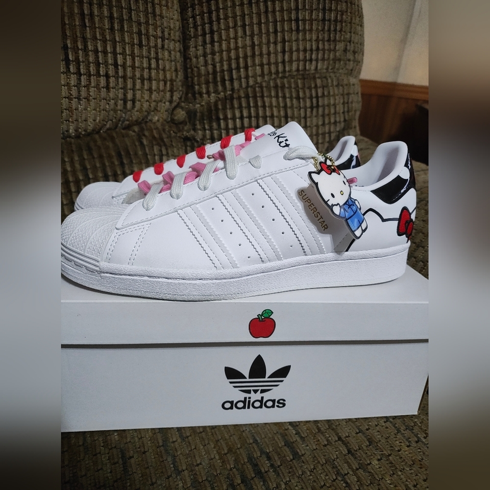 adidas Originals x HELLO KITTY SUPERSTAR GW7168 Sanrio Footwear US 7.5 UK 6